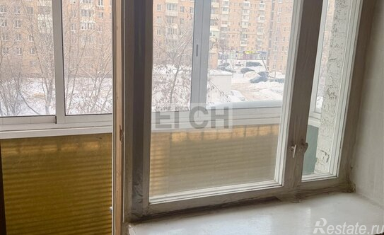 Продажа 1-комн квартиры на вторичном рынке Миллионная улица,  д. 11 к3