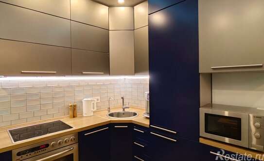 Продажа 1-комн квартиры на вторичном рынке Космодамианская наб,  д. 4/22 с8