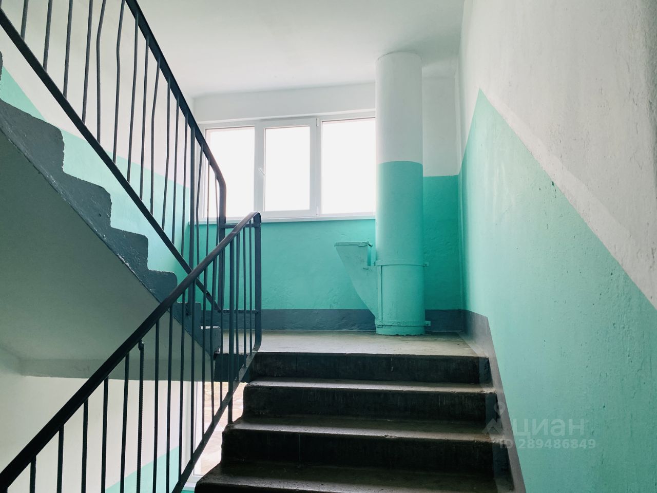 Продажа 1-комн квартиры на вторичном рынке д. Лопухинка, улица Первомайская, 11