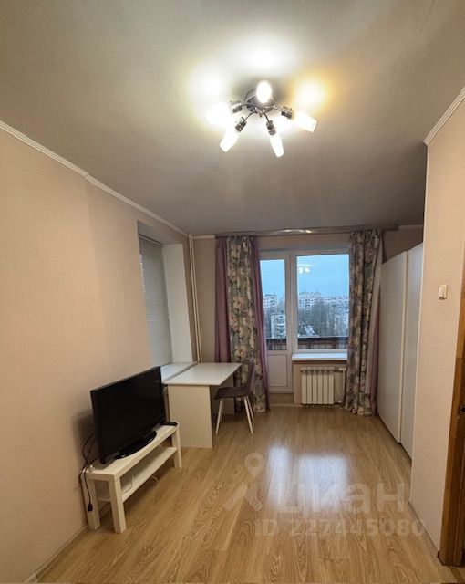 Аренда 1-комн квартиры на вторичном рынке проспект Славы, 30К1