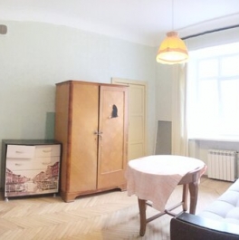 Продажа 3-комн квартиры на вторичном рынке 1905 года ул,  д. 1