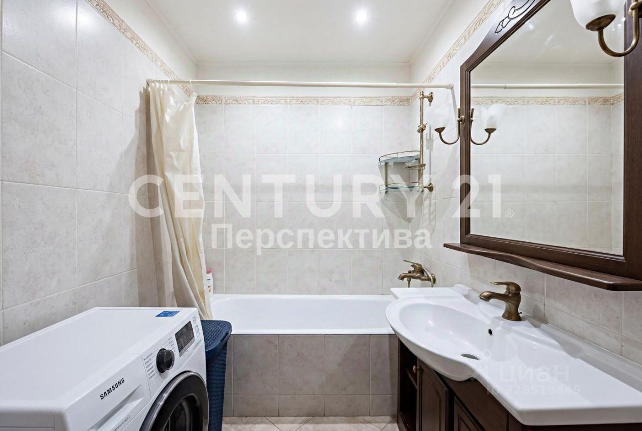 Продажа 2-комн квартиры на вторичном рынке Красная Горка мкр, Люберцы, улица Наташинская,  д. 8