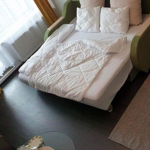 Студия аллея Арцеуловская, 15