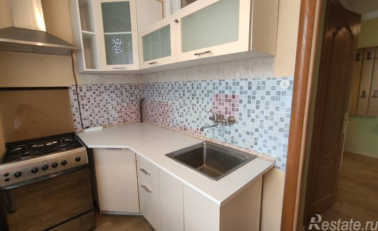 Продажа 1-комн квартиры на вторичном рынке Стрельбищенская улица,  д. 1