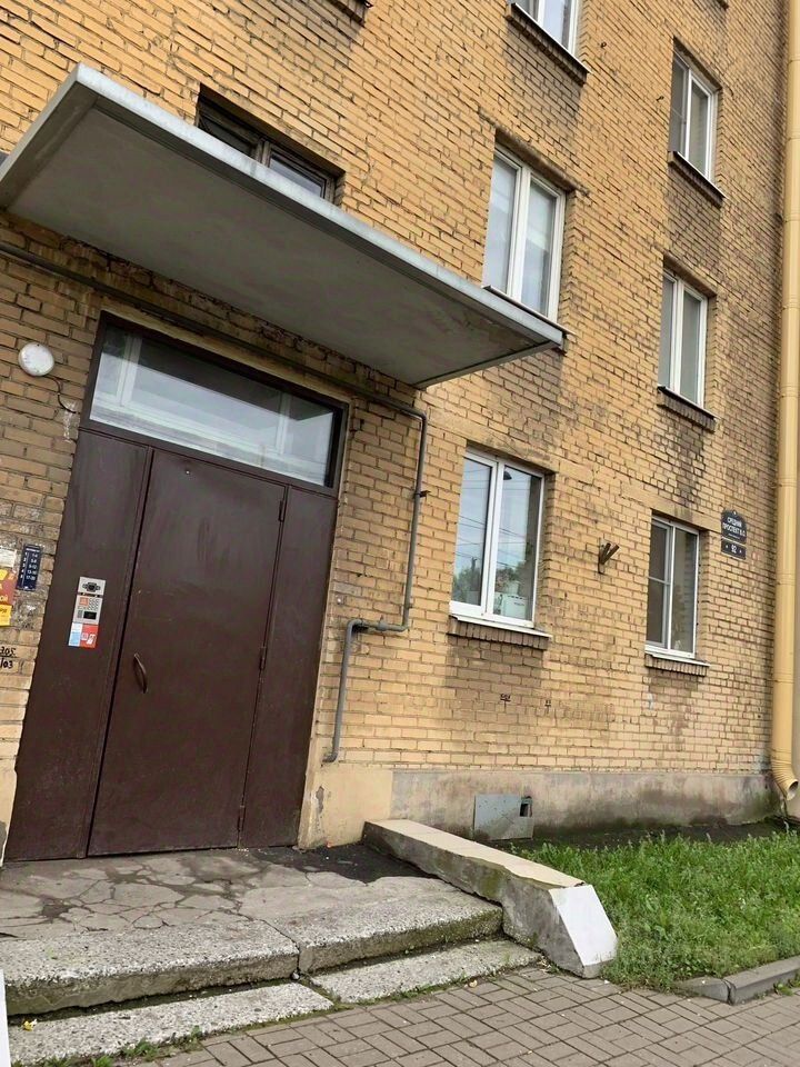 Продажа 1-комн квартиры на вторичном рынке проспект Средний Васильевского острова, 92