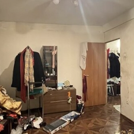Продажа 2-комн квартиры на вторичном рынке Краснопутиловская улица,  д. 74