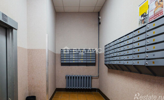 Продажа 2-комн квартиры на вторичном рынке Комендантский пр-кт