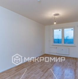 Продажа 3-комн квартиры на вторичном рынке Орлово-Денисовский проспект,  д. 15 к1 с1