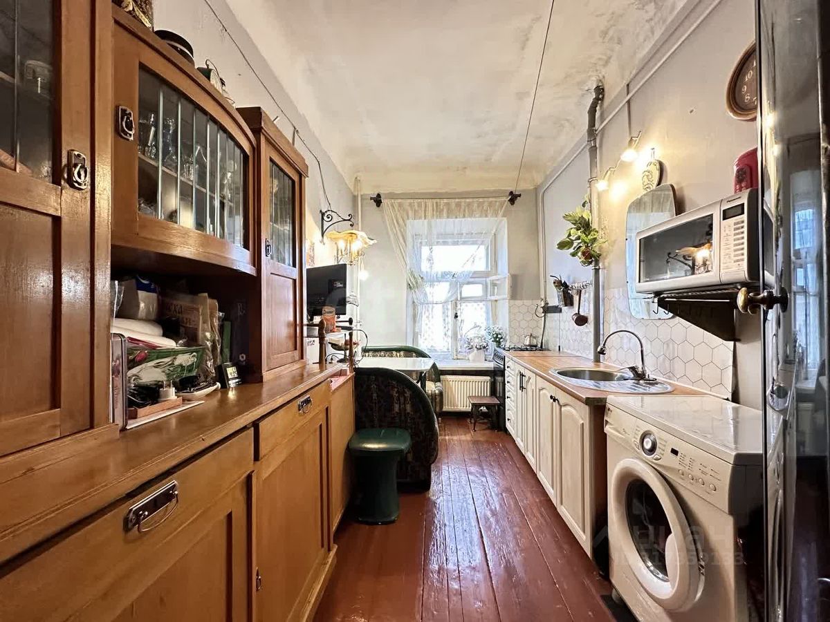 Продажа 2-комн квартиры на вторичном рынке улица Моисеенко, 8/1А