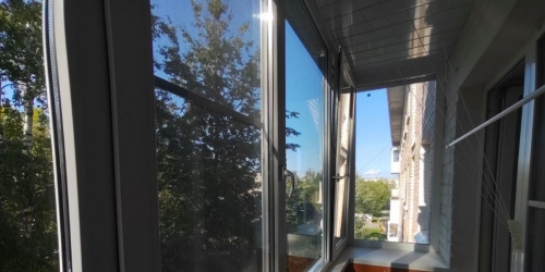 2-комн квартира Ломоносов г., Александровская ул. ,  д. 30