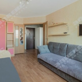 Продажа 1-комн квартиры на вторичном рынке Колпинское шоссе,  д. 10,  к. 5