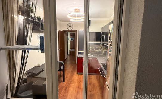 Продажа 3-комн квартиры на вторичном рынке Космонавтов пр-кт,  д. 48,  к. 2