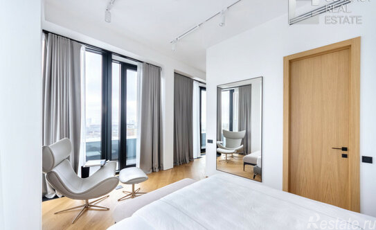 Продажа 3-комн квартиры на вторичном рынке Ямского Поля 1-я ул,  д. 1 к1