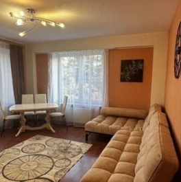 Продажа 3-комн квартиры на вторичном рынке Рябиновая улица,  д. 20