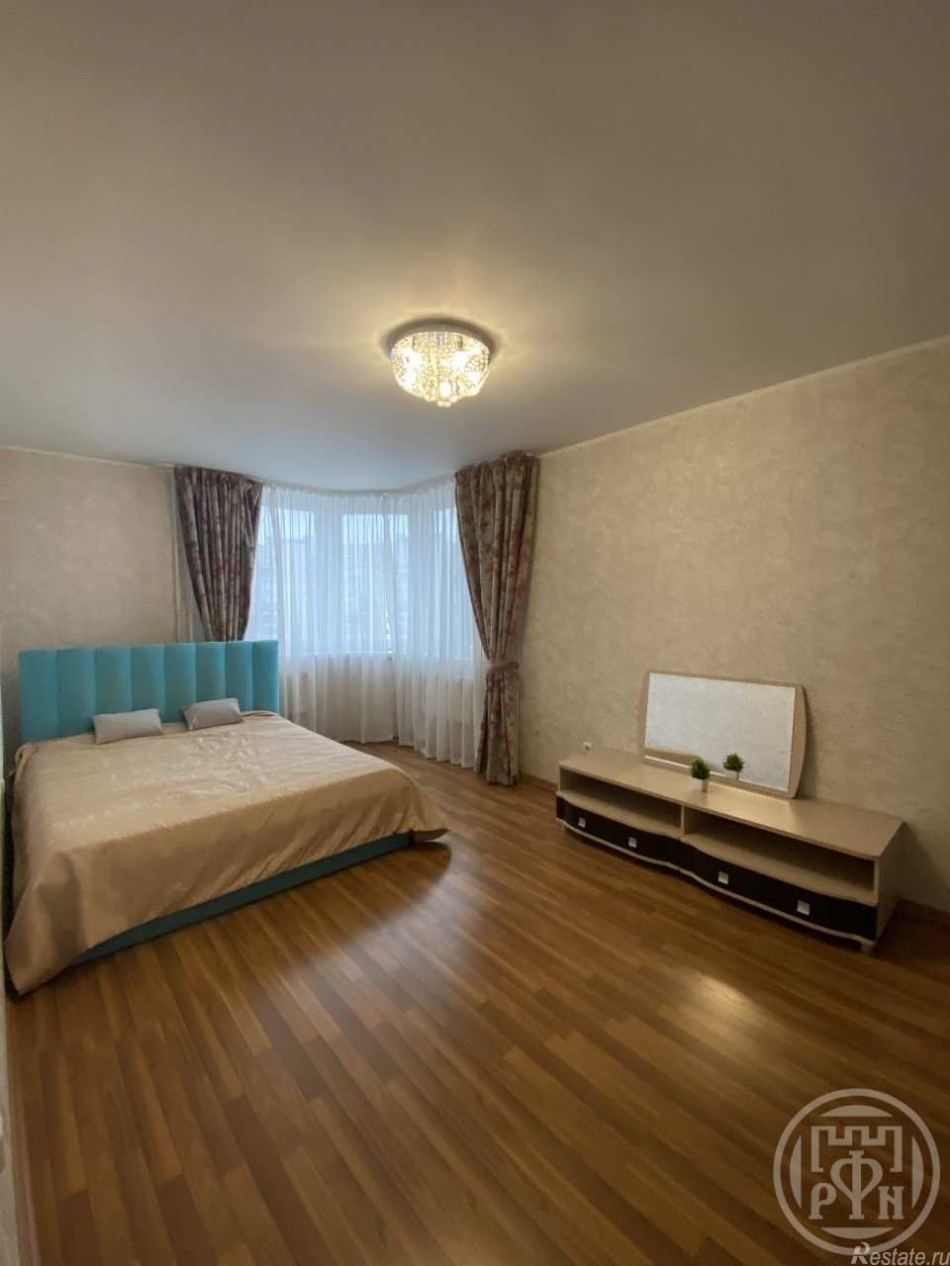 Продажа 2-комн квартиры на вторичном рынке Дунайский просп.,  д. 23