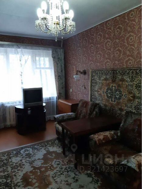Продажа 2-комн квартиры на вторичном рынке Сланцы, улица Ломоносова, 48А