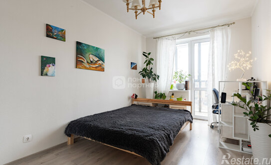 Продажа 3-комн квартиры на вторичном рынке Шушары п, Переведенская (Пулковское) ул,  д. 4,  к. 1 стр 1