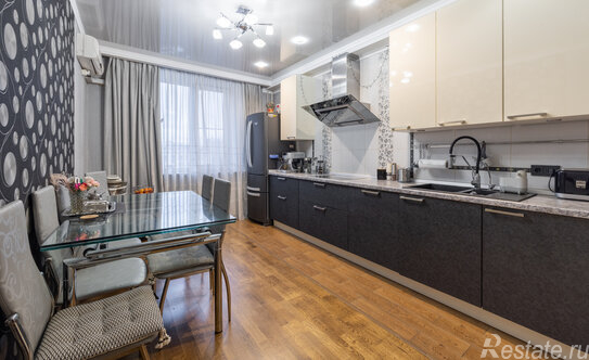 Продажа 4-комн квартиры на вторичном рынке Ленинский пр-кт,  д. 147,  к. 2