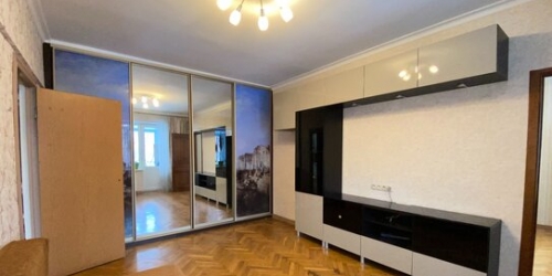 2-комн квартира ул Анненская,  д. 8