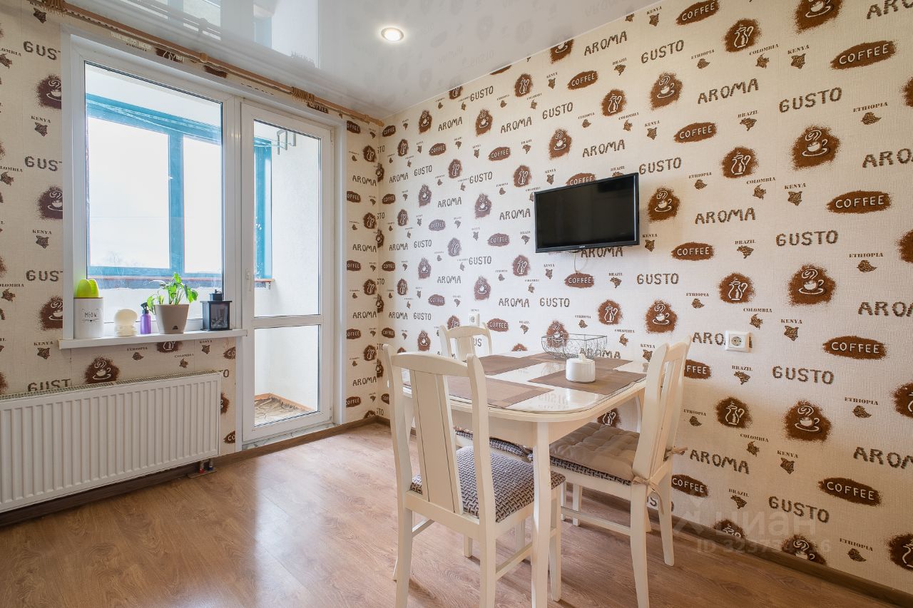 Продажа 1-комн квартиры на вторичном рынке Имени Свердлова пгт, проезд Западный, 2Б