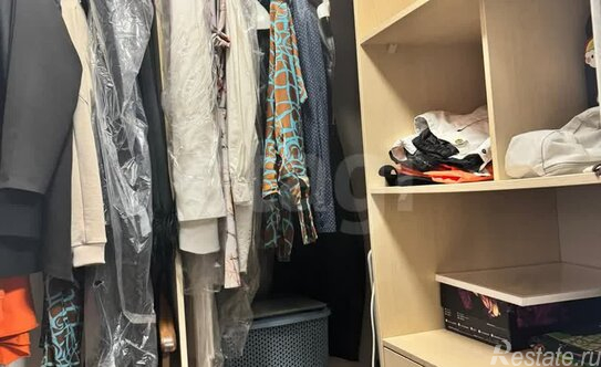 Продажа 1-комн квартиры на вторичном рынке улица Пырьева,  д. 9