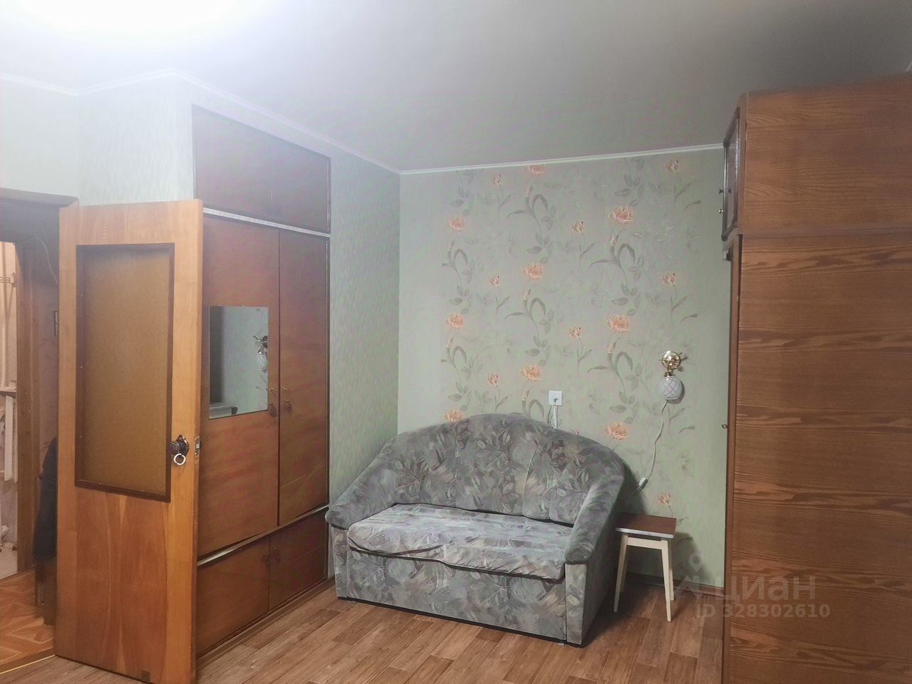 Аренда 1-комн квартиры на вторичном рынке пос. Стрельна, улица Гоголя, 7