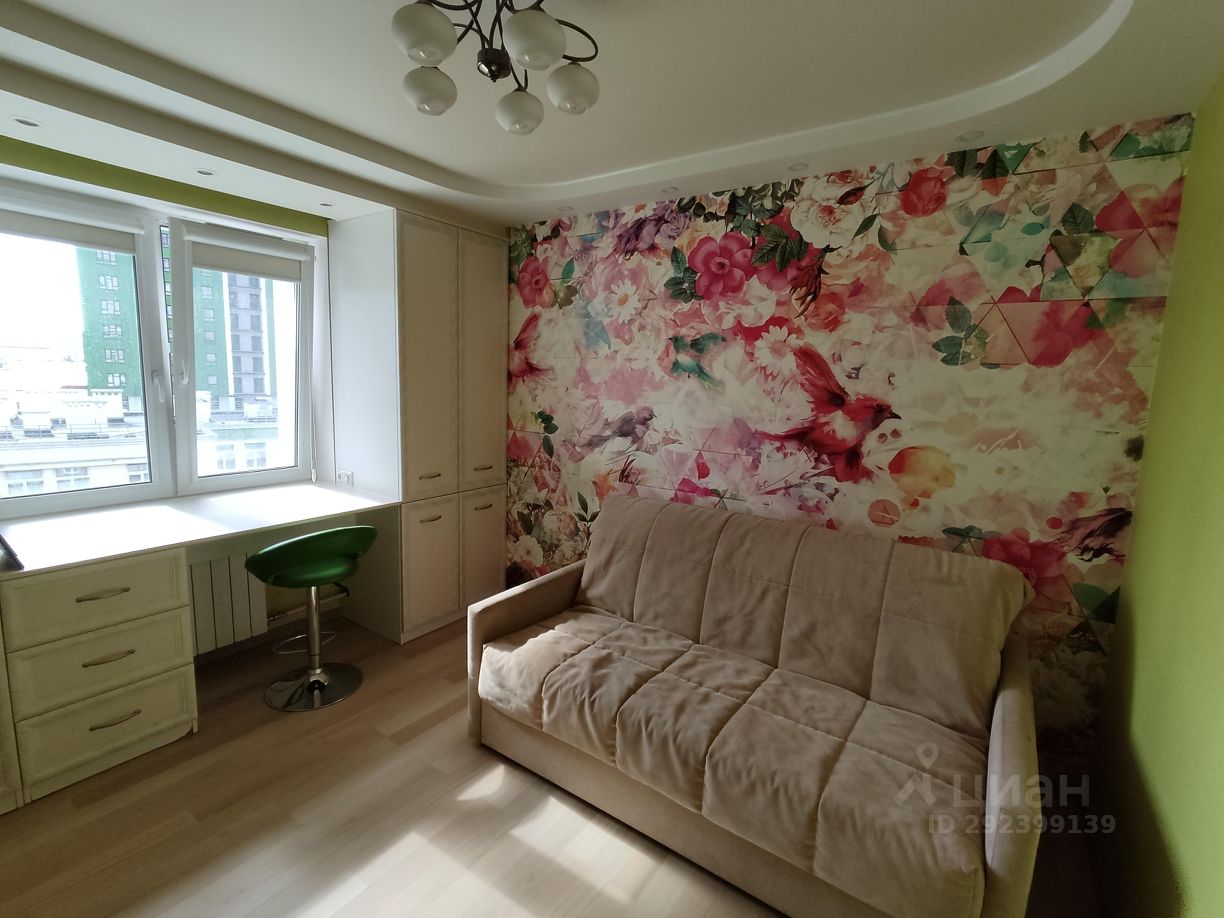 Продажа 2-комн квартиры на вторичном рынке пос. Парголово, Заречная улица, 19к1