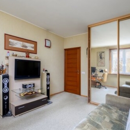 Продажа 3-комн квартиры на вторичном рынке проезд Шокальского,  д. 12Б