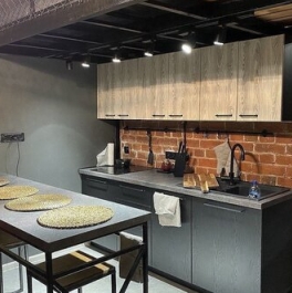 Аренда 3-комн квартиры на вторичном рынке Дербеневская улица,  д. 18