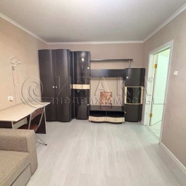 Аренда 2-комн квартиры на вторичном рынке Испытателей пр-кт.,  д. 1