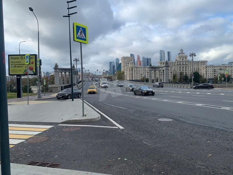 Отдельное здание Смоленская ул,  д. 7