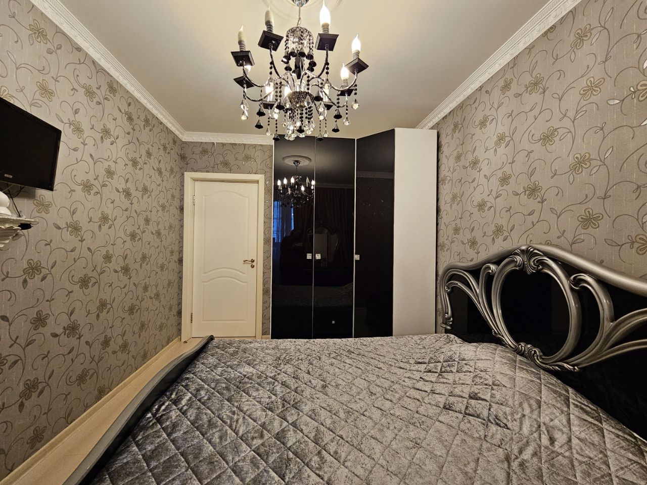 Продажа 3-комн квартиры на вторичном рынке Октябрьский пгт, улица 60 лет Победы, 7