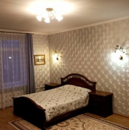 Продажа 2-комн квартиры на вторичном рынке ул Новолитовская,  д. 5