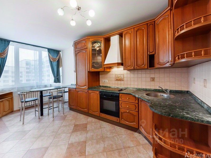 Аренда 3-комн квартиры на вторичном рынке Новоподмосковный 6-й пер,  д. 3