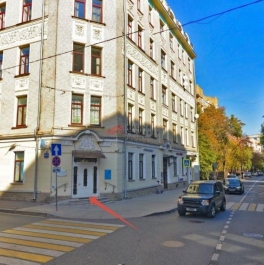 Продажа торгового помещения Гусятников пер,  д. 13/3