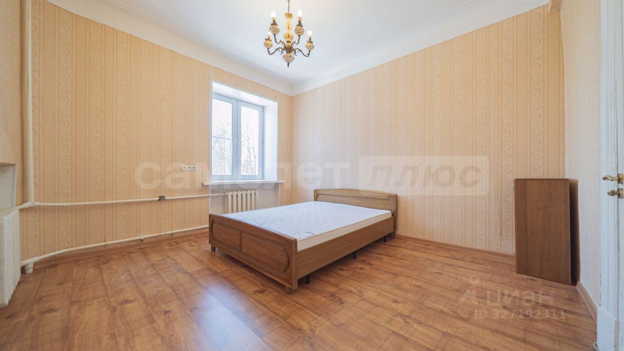 Продажа 3-комн квартиры на вторичном рынке пос. Новый Городок, 1