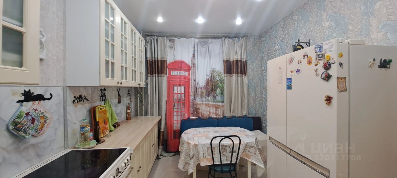 Продажа 3-комн квартиры на вторичном рынке Сабурово пгт, улица Парковая, 22