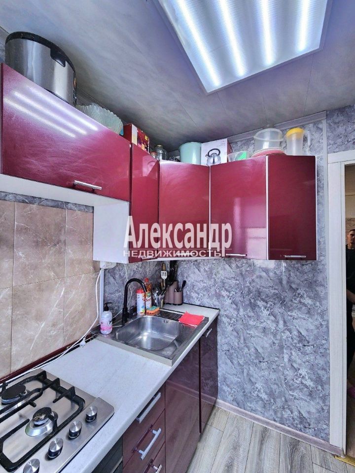 Продажа 2-комн квартиры на вторичном рынке Кириши, проспект Ленина, 5Б