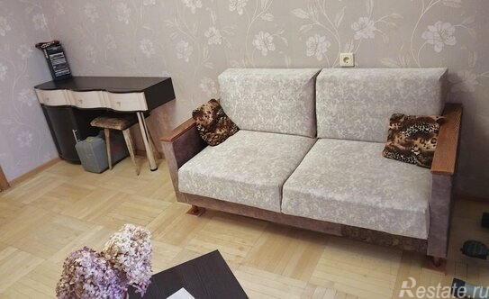 Продажа 2-комн квартиры на вторичном рынке Пулковское шоссе,  д. 9 к4