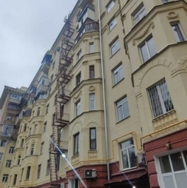 Продажа 2-комн квартиры на вторичном рынке Новоподмосковный 1-й пер,  д. 4