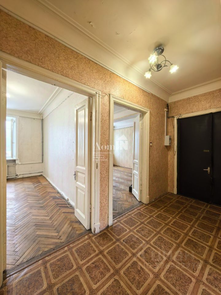 Продажа 3-комн квартиры на вторичном рынке Лесной проспект, 32