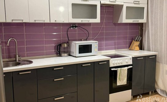 Продажа 1-комн квартиры на вторичном рынке Гатчина, пр-кт 25 Октября,  д. 21