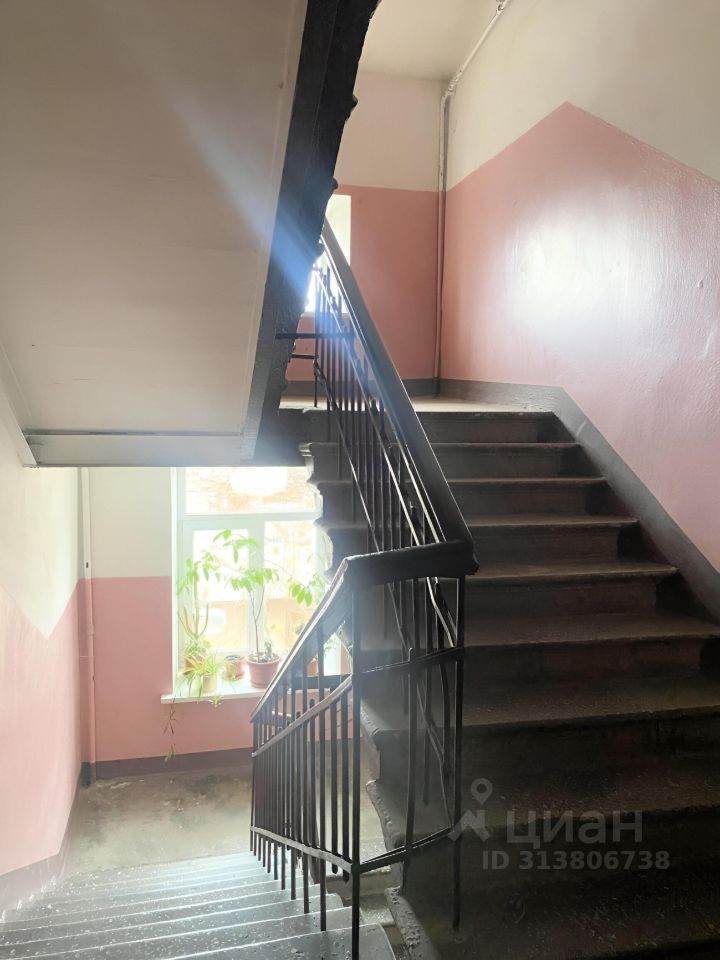 Продажа 3-комн квартиры на вторичном рынке Пушкин, Госпитальная улица, 28