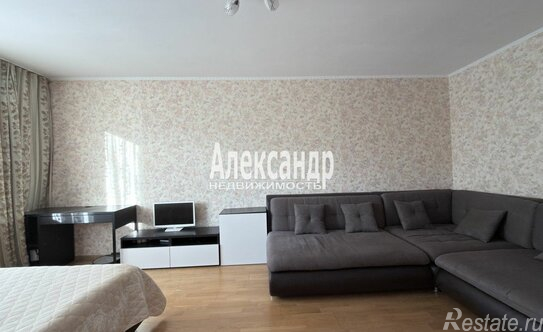 Продажа 1-комн квартиры на вторичном рынке Коллонтай ул,  д. 13