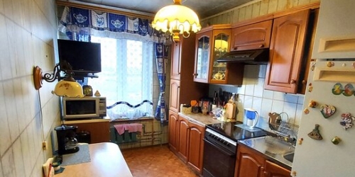 3-комн квартира Алтайская улица,  д. 34