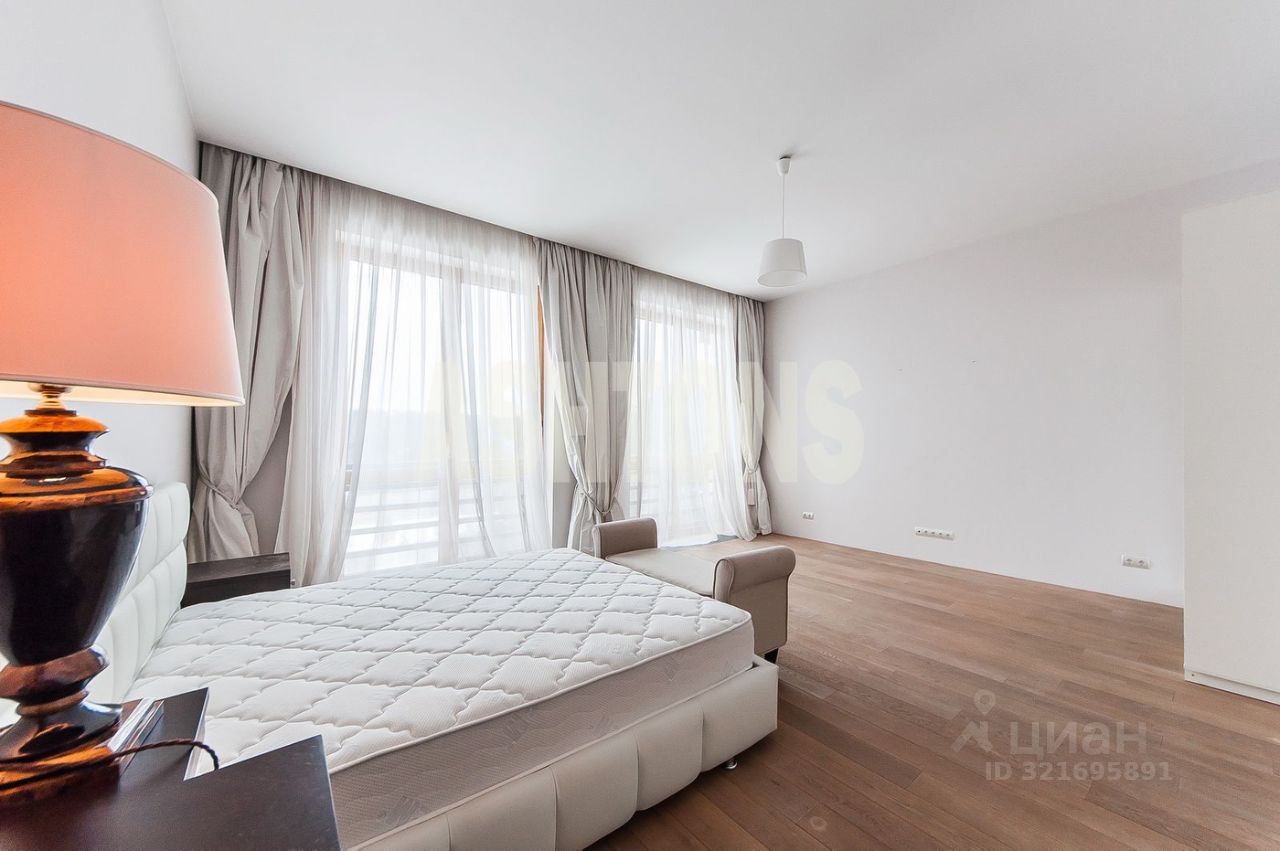 Аренда 3-комн квартиры на вторичном рынке д. Жуковка, 58