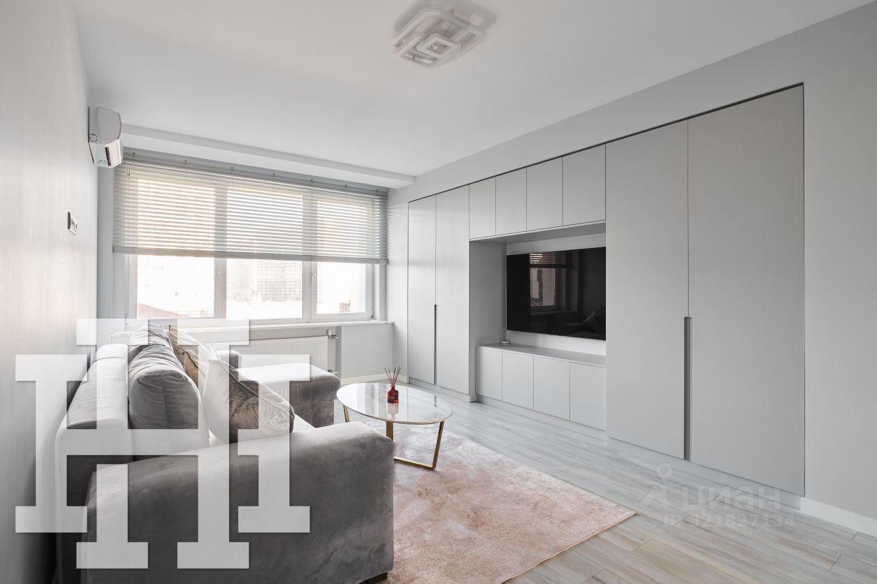 Аренда 2-комн квартиры на вторичном рынке улица Новый Арбат, 26