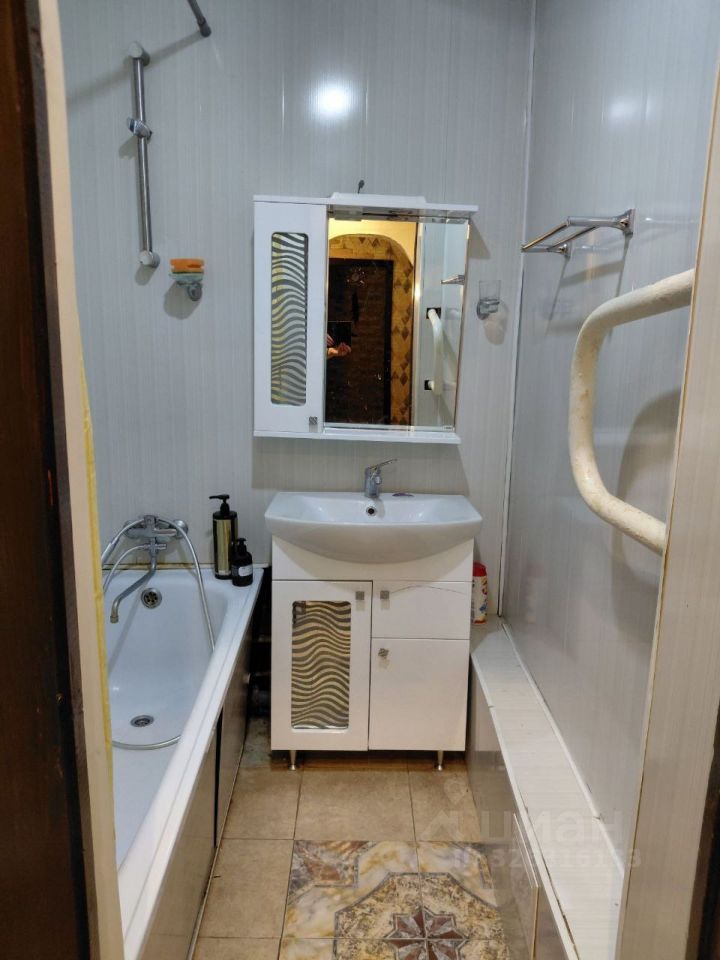 Продажа 2-комн квартиры на вторичном рынке Пересвет, улица Строителей, 11а