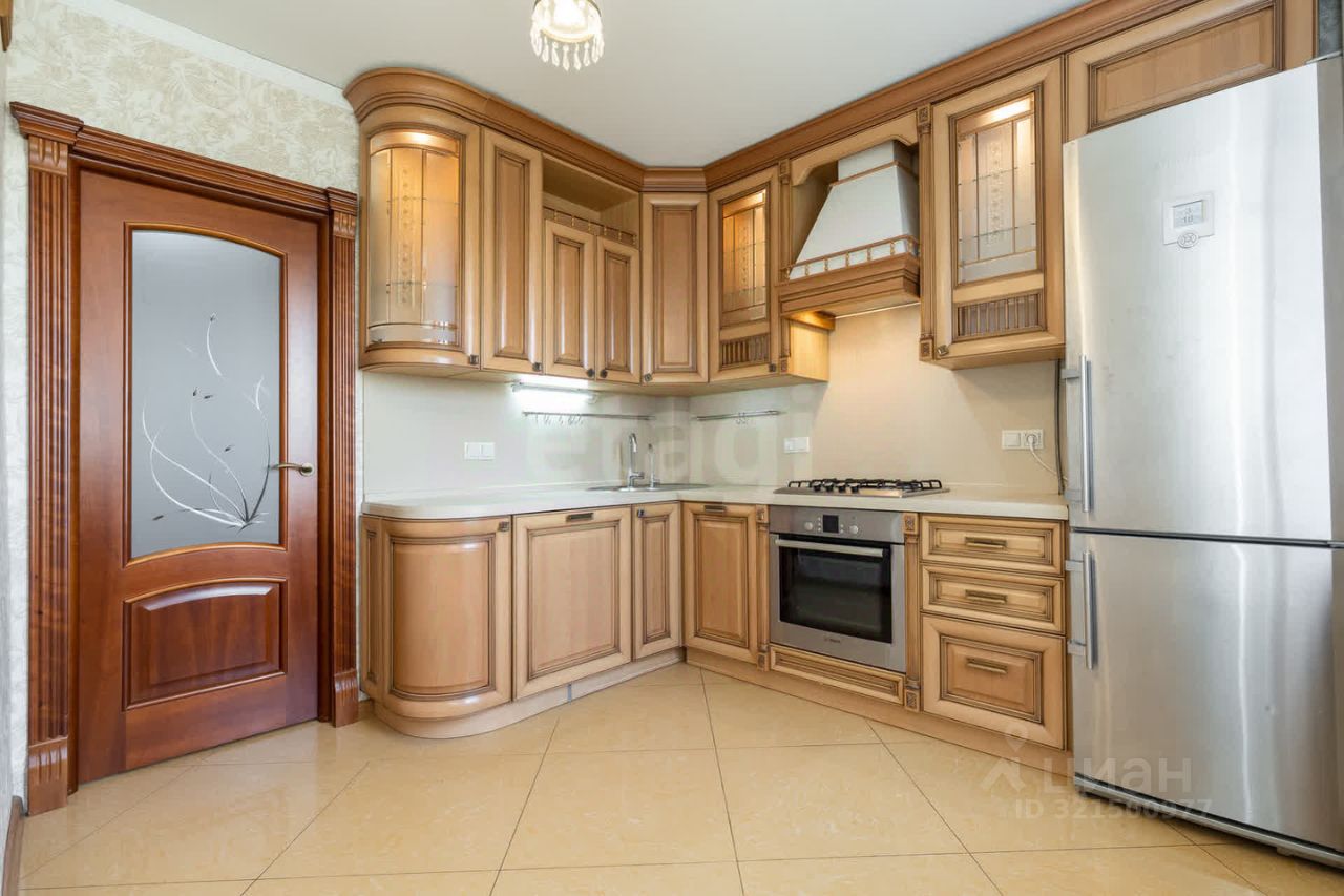 Аренда 3-комн квартиры на вторичном рынке Новодевичий проезд, 6