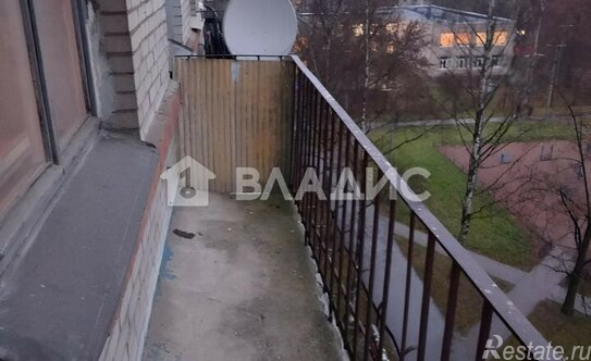 Продажа 2-комн квартиры на вторичном рынке улица Пограничника Гарькавого,  д. 46 к2